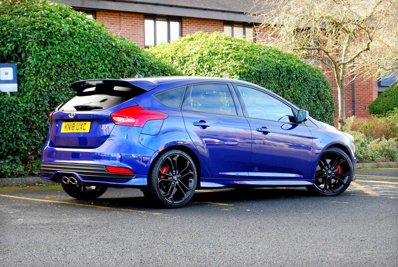 View FORD FOCUS ST-3 TDCI 2.0 Diesel - SYNC 3 Sat Nav, Camera, Style Pack 19inch Alloys - FFSH - 67mpg - 38k - SOLD