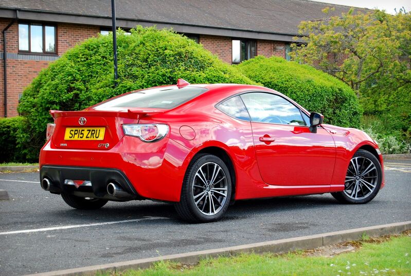 View TOYOTA GT86 2.0 D-4S - Full Toyota History - 47,100 miles - P. Sensors, Cruise, Sports Seats - Red - SOLD