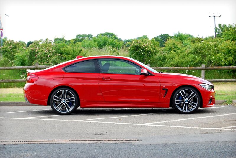 BMW 4 SERIES