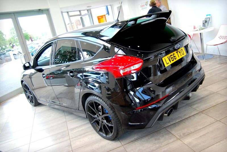 View FORD FOCUS RS 2.3 4WD - RECARO SHELL SEATS, LUX PACK, SYNC 3, FORGED WHEELS, GHOST - FSH - 37k - BLACK - SOLD