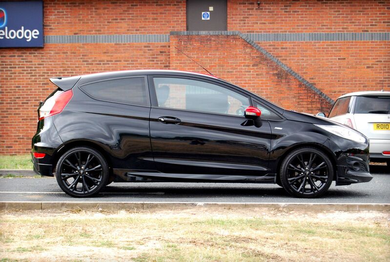 FORD FIESTA