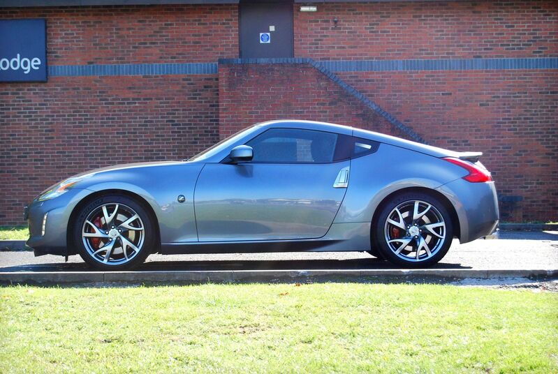 NISSAN 370Z