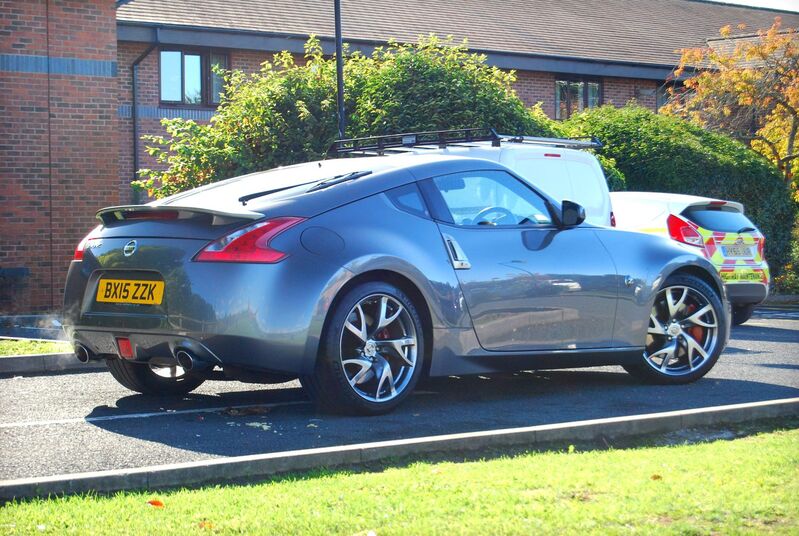 NISSAN 370Z