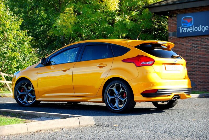 View FORD FOCUS ST-3 2.0 - Tangerine Scream - Reverse Camera, SYNC 2, Full Leather - Full History - 45,600 mls. SOLD