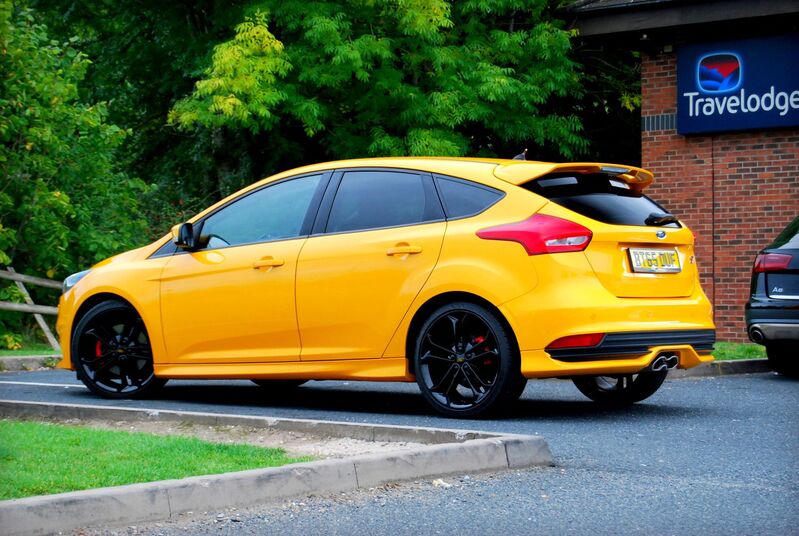 View FORD FOCUS ST-3 TDCI 2.0 Diesel - Tangerine Scream - Full Ford History - Sat Nav, 19inch Alloys - 67mpg - SOLD