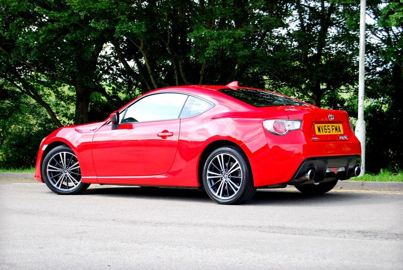 View TOYOTA GT86 2.0 D-4S - Sat Nav, Cruise, Sports Seats - 56,600 miles - Unmodified - Red - 6-Speed Manual