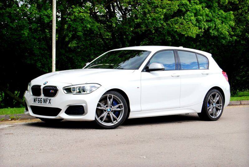 BMW 1 SERIES