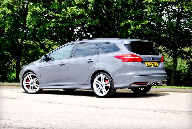View FORD FOCUS ST-3 2.0 Estate - 19inch Alloys, Sat Nav, Leather - FSH - 2 Owners. Estate Model. Stealth Grey. SOLD